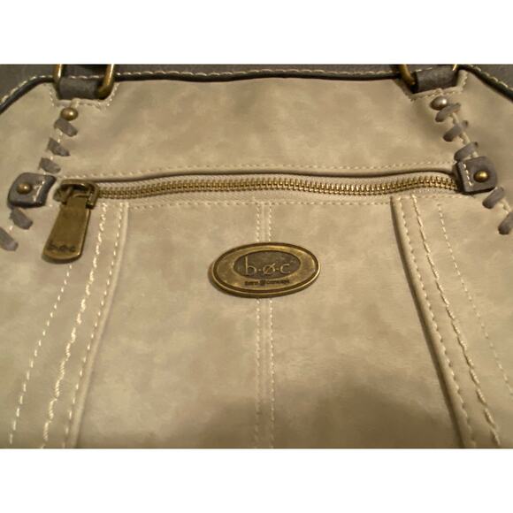 B.O.C. Born Concepts Womens Gray Buckle Shoulder Handbag Purse Medium 100622 - Picture 2 of 10